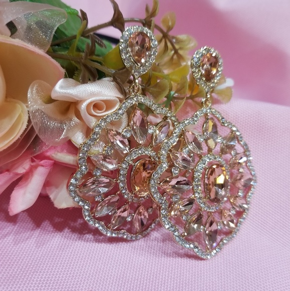 Champagne crystal chandelier earrings - Picture 7 of 8